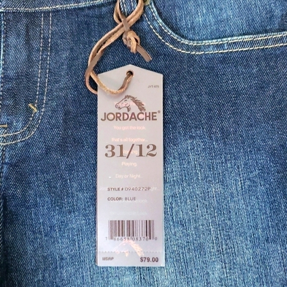JORDACHE~Size 31/12~Dark Denim Capri Embroidered Stitching, Logo NEW. - Picture 13 of 16